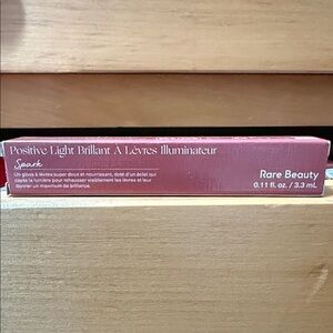 Rare Beauty Positive Light Brilliant Lip Gloss - Spark Pink